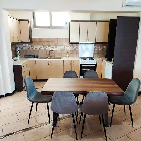 Golden Sunrise Apartment ยีธิโอ ภายนอก รูปภาพ